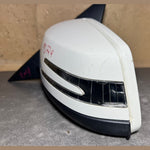 Bild in die Galerieansicht laden, 2010-1012 Mercedes-Benz W204 C-Class Left Side Mirror Foldable W/ Signal Light