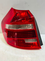 Bild in die Galerieansicht laden, BMW 1' E81 E87 LCI 120i Rear Tail Light  RIGHT LEFT BACK LIGHT 7181298 7181297 