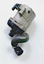 Load image into Gallery viewer, BMW 5,6,7,X5,X6 N63 ENGINE AUXILIARY WATER PUMP 7566335
