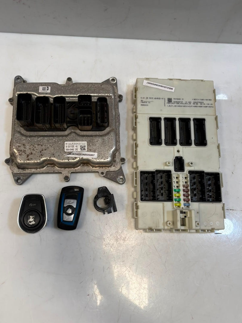 2013 BMW 3' F30 N20 328i Engine Control Unit ECU SET DME+FEM+1KEY 8610635