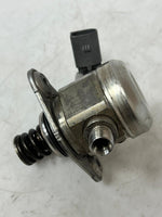 Bild in die Galerieansicht laden, 2014-18 BMW X5 550i 650i 750i 750Li X6 4.4L High Pressure Fuel Pump 7595339 OEM