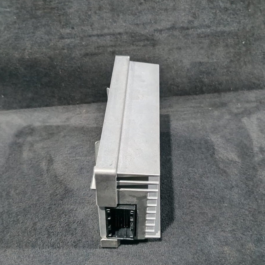 BMW 320i 328i 335i F30 AUDIO AMPLIFIER MODULE UNIT AMB -HIFI   OEM - 9282666