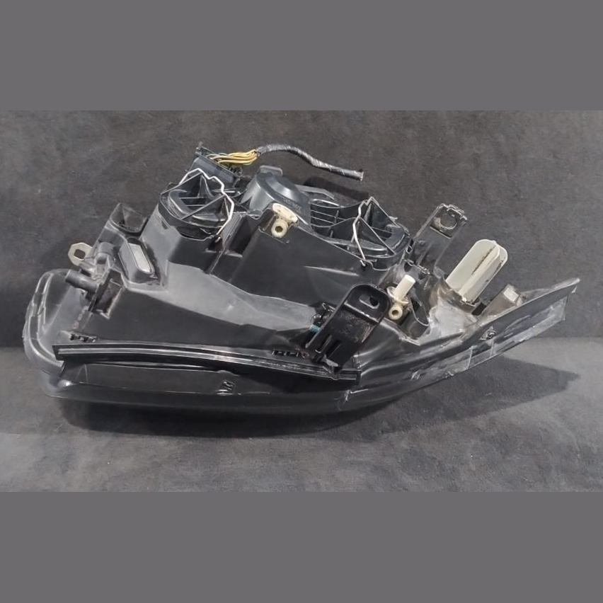 BMW 1 SERIES E81 E82 E87 E88  LEFT SIDE  HEADLIGHT LAMP  -7249651