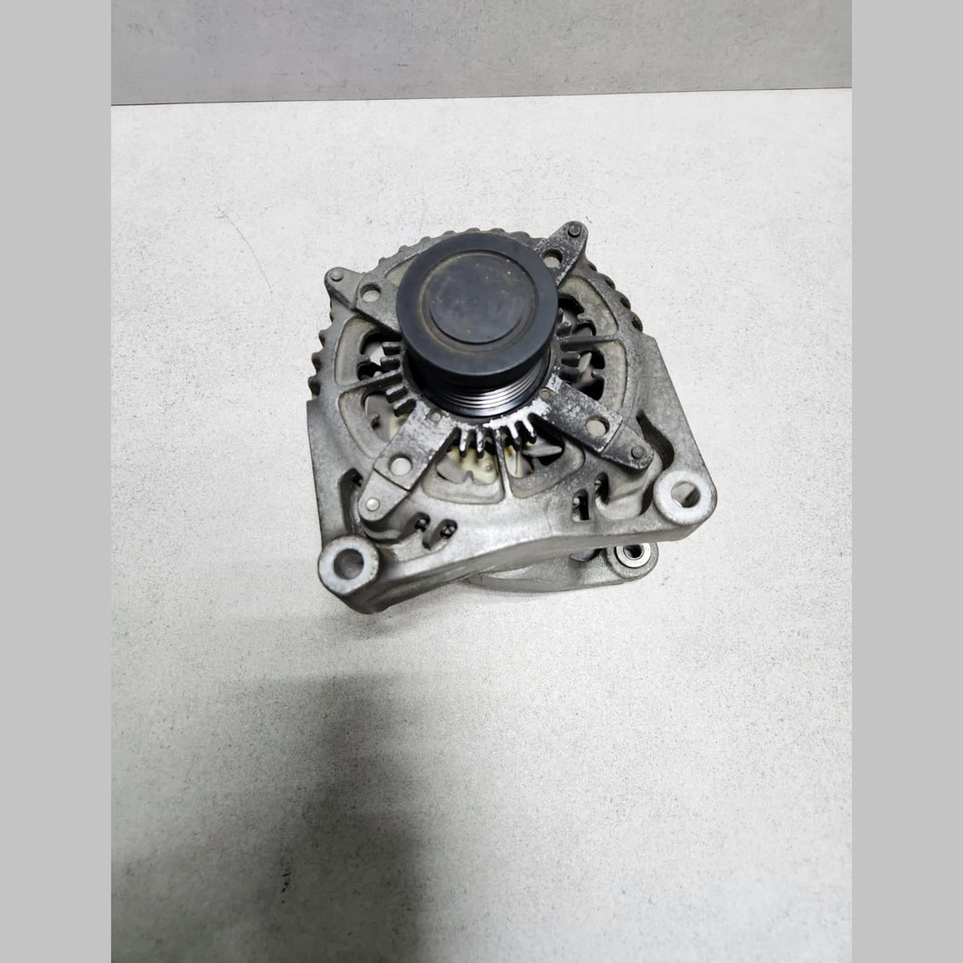 2014-2016 BMW 520i Alternator 7605478 F10 F11 F20 E84 320i 520i 528i series