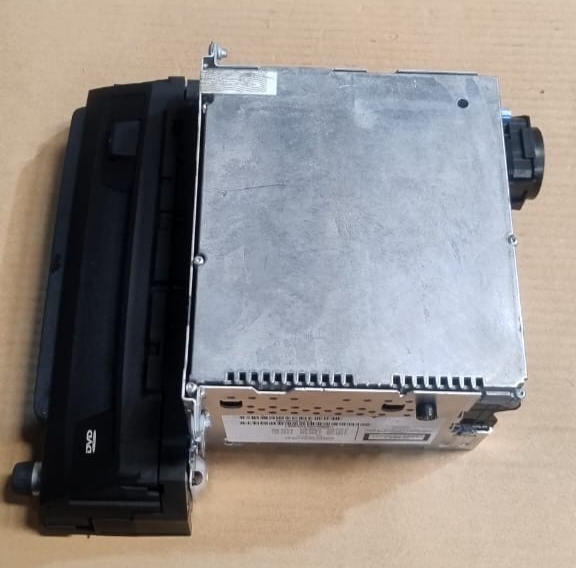 BMW X5 E70 CD RADIO PLAYER HEAD UNIT GENUINE BMW -  9147618