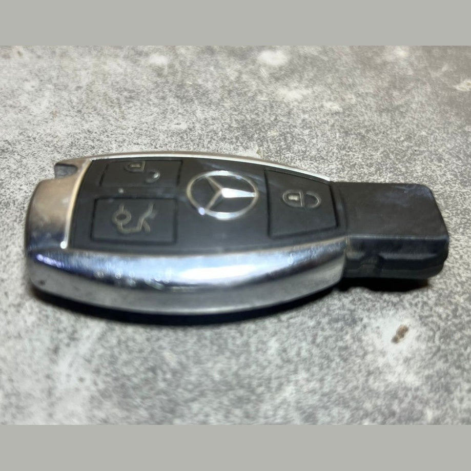 MERCEDES BENZ Factory OEM KEY FOB 4 BUTTON Keyless Entry Remote GENUINE