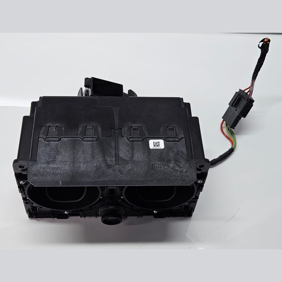 6827173-2018 BMW X5 G05, X6 G06, X7 Heated Cooled Cup Holder Center Console OEM