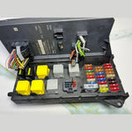 قم بتحميل الصورة إلى عارض الصور، 10-18 Mercedes-Benz Sprinter W906 Fuse Box SAM Control A906 9006303 OEM