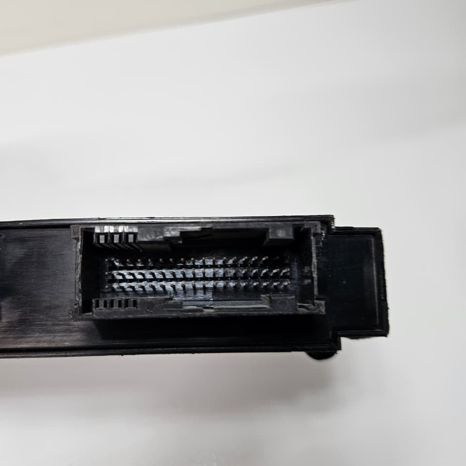BMW 1 3 Series E87 E90 E91 E92 E93 Body Control Module 9134485
