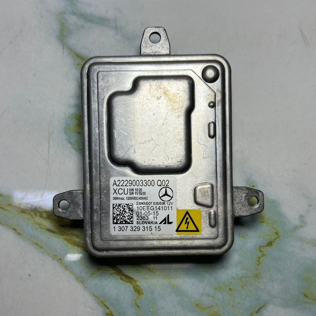 2014-2016 Mercedes-Benz CLA250 Xenon Headlight Ballast Control Unit A2229003300