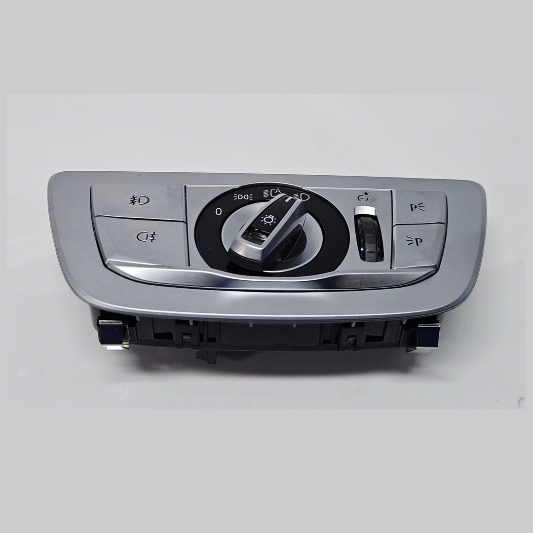 9493726 BMW G12 740i RHD 2015 Head Light Control Switch OEM