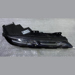 Bild in die Galerieansicht laden, OEM BMW 7 Series G70 Headlight Upper LED Front 9879936 Right Side Used 15-20 km