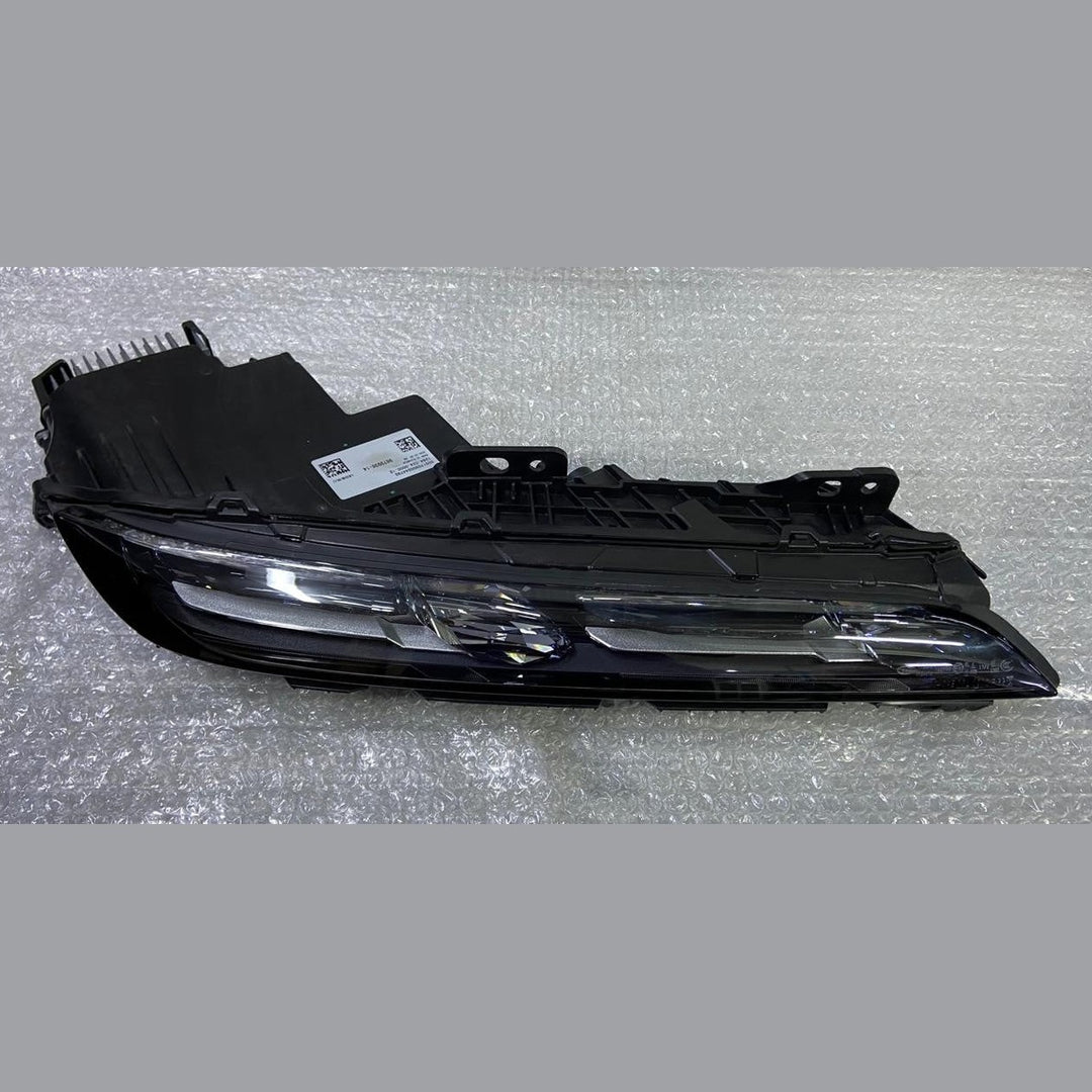 OEM BMW 7 Series G70 Headlight Upper LED Front 9879936 Right Side Used 15-20 km