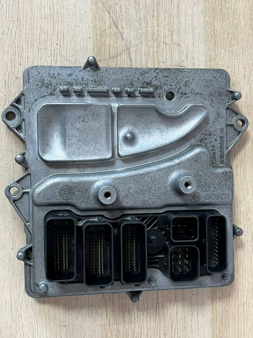 2013-2015 BMW Active Hybrid 7 F04 Engine N55 Control Unit 8617932 ECU ONLY