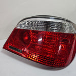 Bild in die Galerieansicht laden, 2003-2007 BMW 5 Series E60 E61 525i Rear Right Outer Taillight 7165738