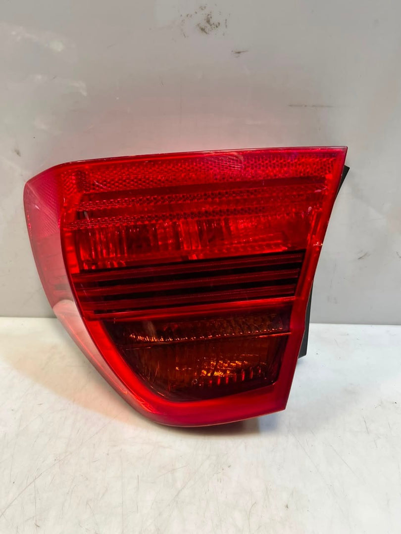 BMW 3' 328i E90 E92 E93 Rear Left Taillight 6937457, 6937458, 6937459, 6937460
