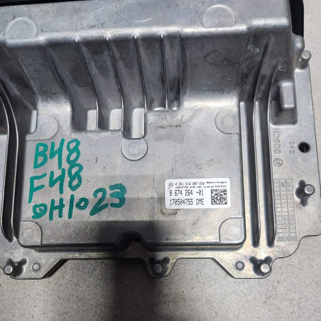 2016-2018 BMW X1 Engine Control Module 8674264 X1 F48 F49 B48 2.0