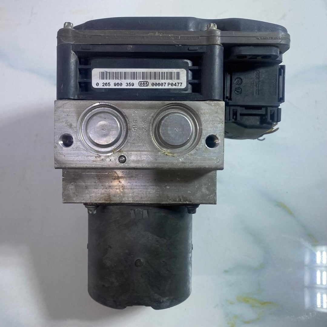 OEM ABS Pump Control Module for BMW E70 E71 X5 X6 models from 2007-2013 6793488