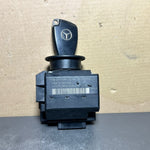 Bild in die Galerieansicht laden, 03-09 Mercedes W211 E-Class Ignition Switch Module Unit W/key A211 5452308