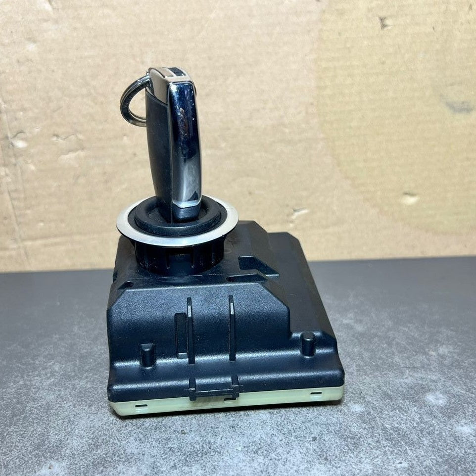 14-20 Mercedes W205 C-Class Ignition Switch Module Unit W/key A205 9003419 OEM