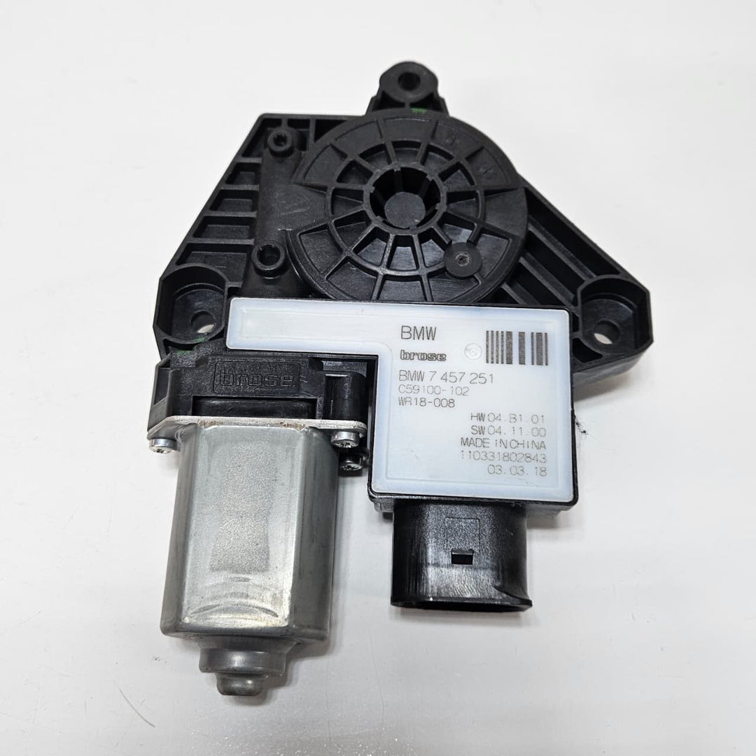 2018 BMW X3 G01, X4 G02, Window Regulator Motor 7457251