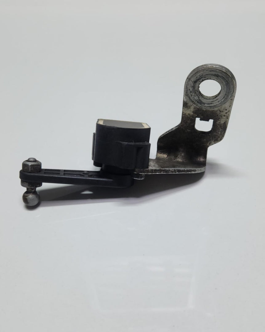 2008-2009 BMW 328i Level Sensor 6778813 3 Series E90 E91 E92 E93 OEM