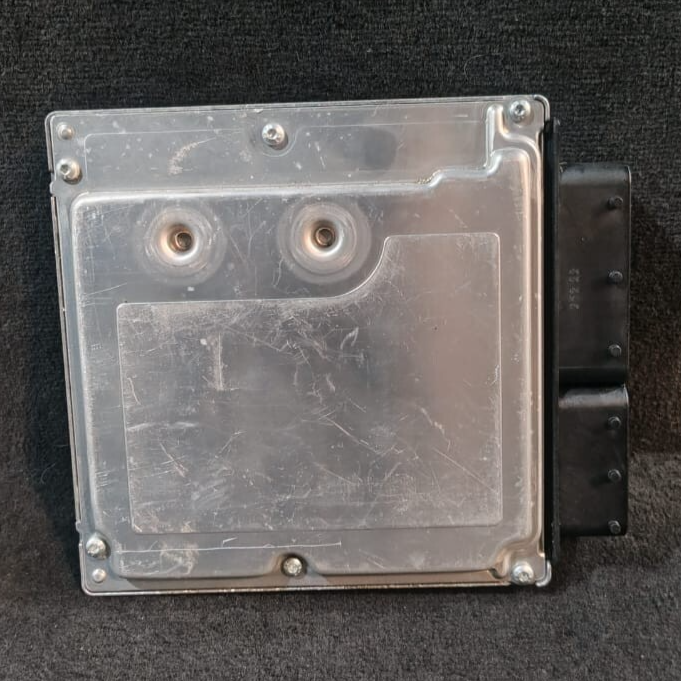 BMW 7 Series E65 3.0D DIESEL ENGINE CONTROL MODULE UNIT ECU ONLY  7799856