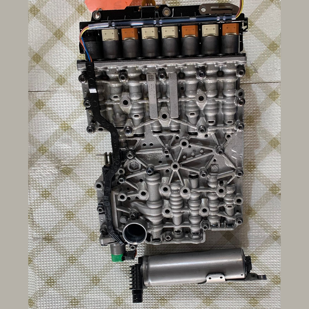 BMW 8HP45 F10 520I ZFS 8-SPEED AUTOMATIC TRANSMISSION MECHATRONIC  7647286