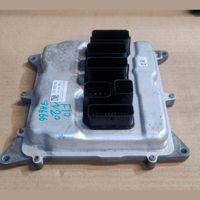 BMW 520i F10 2010-2013 N20 ENGINE CONTROL ECU UNIT + MODULE DME 7644747