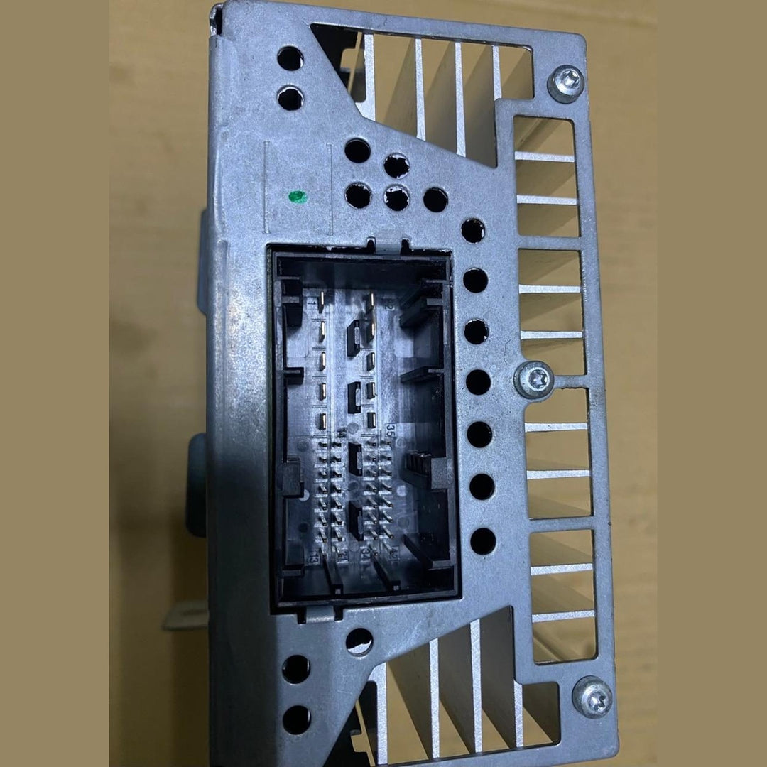 BMW 7 Series F01 F02 F04 Hifi System Audio Amplifier 9252678
