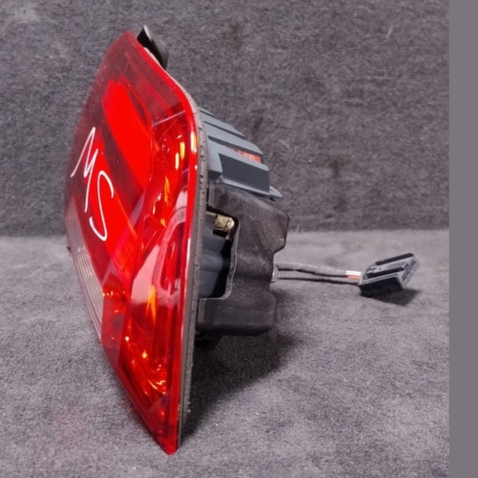 ORGINAL BMW 4 SERIES M5 F32 F33 TAIL LIGHT  REAR LIGHT  RIGHT INSIDE 7296102