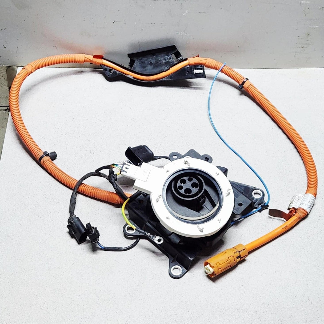 2016-2018 BMW 330e Hybrid Charging Cable Power Socket 6824112 OEM