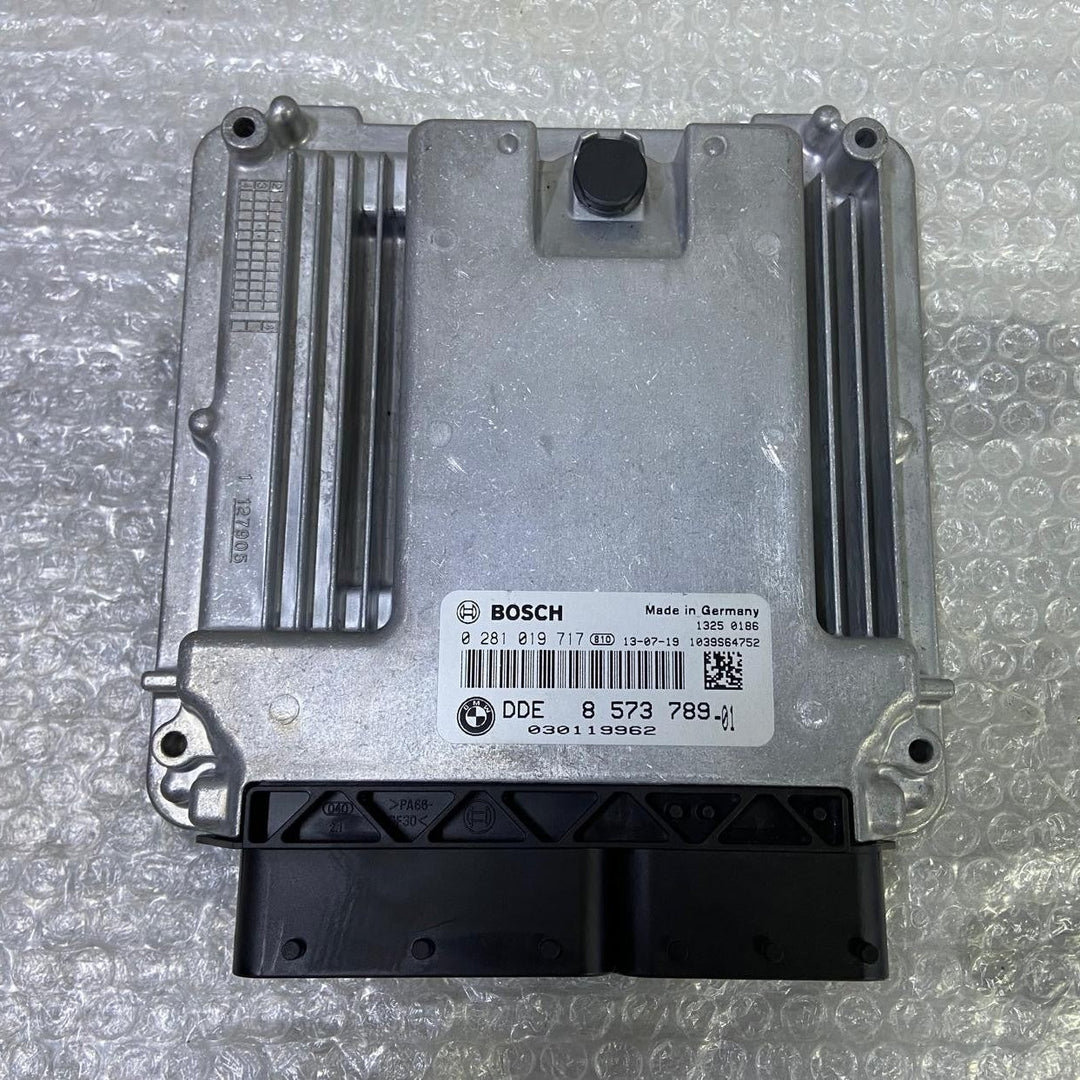 OEM BMW F10 F07 F15 N57 ENGINE CONTROL UNIT ECU ONLY DDE 8573789 BOSCH