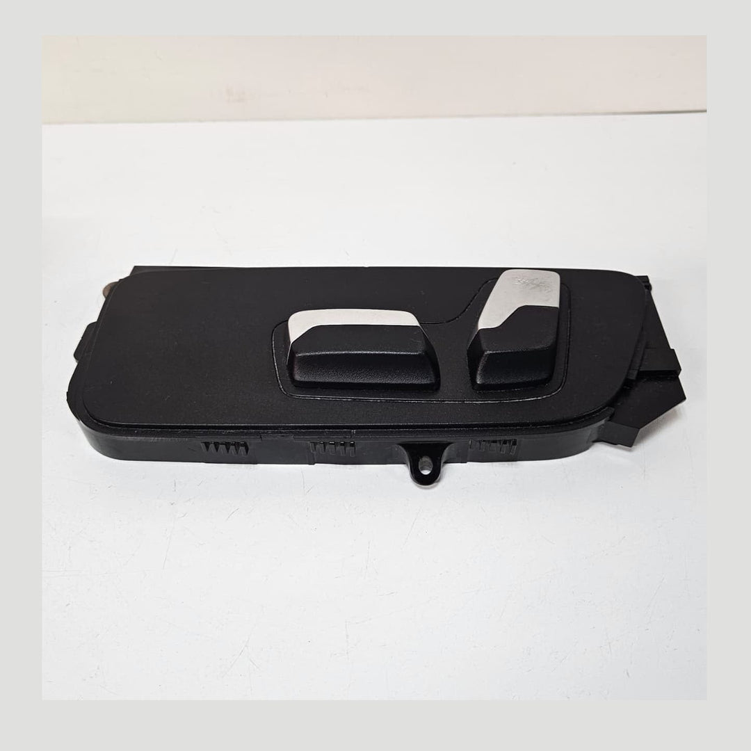 2022 BMW  3 Series G20 i4 G26 Front Left Seat Control Switch 9390105