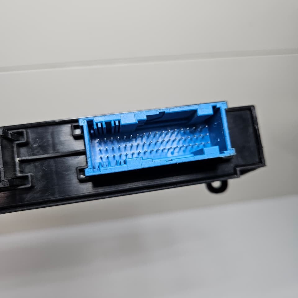 BMW F06 F07 F10 F11 F12 F13 JUNCTION BOX CONTROL MODULE UNIT ECU 9244394 OEM
