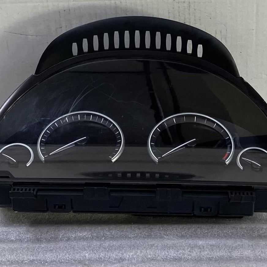 OEM BMW F01 F02 F10 INSTRUMENT CLUSTER SPEEDOMETER GUAGE 6805238