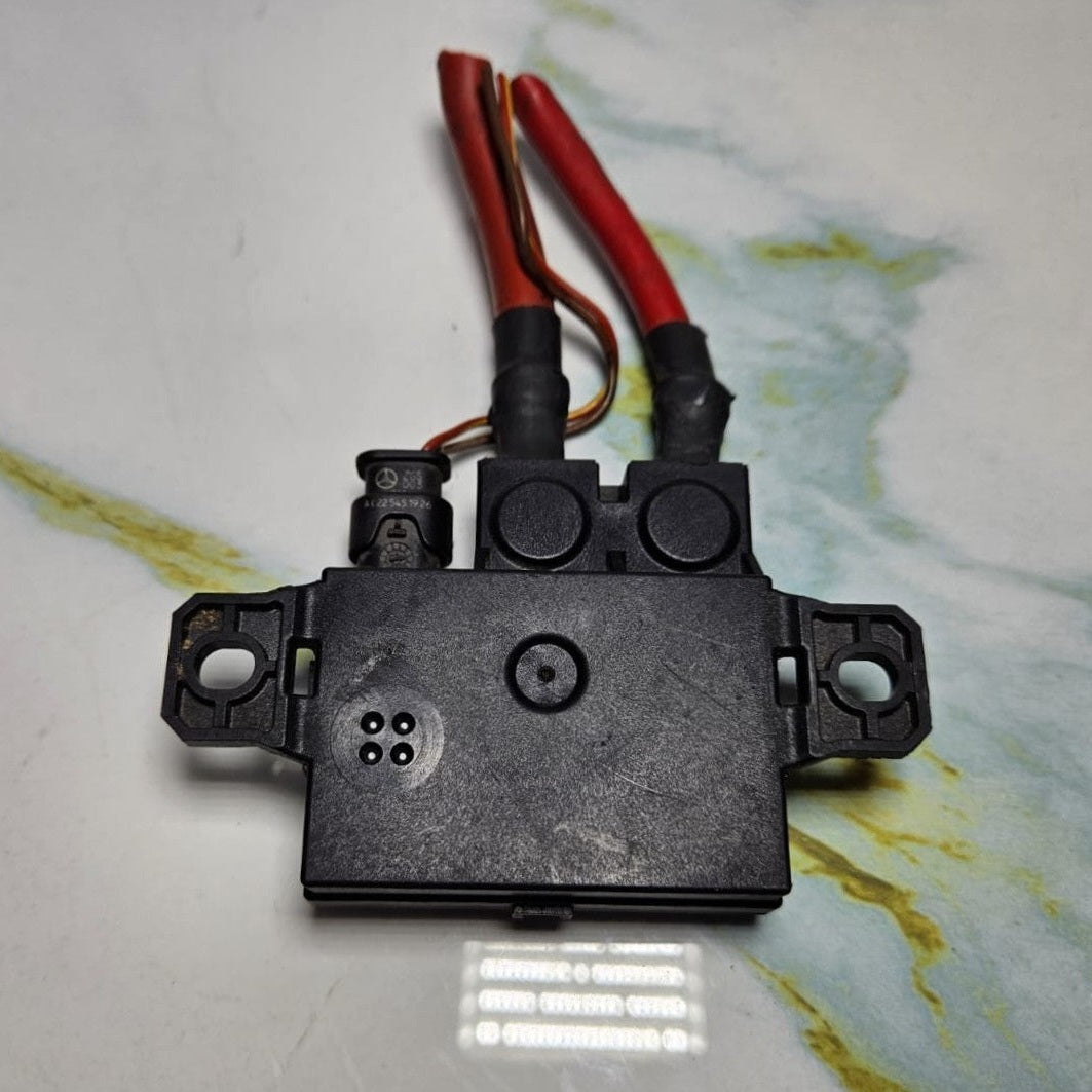 2013-2020 Mercedes-Benz Battery Control Relay Control Module 0009822023 OEM