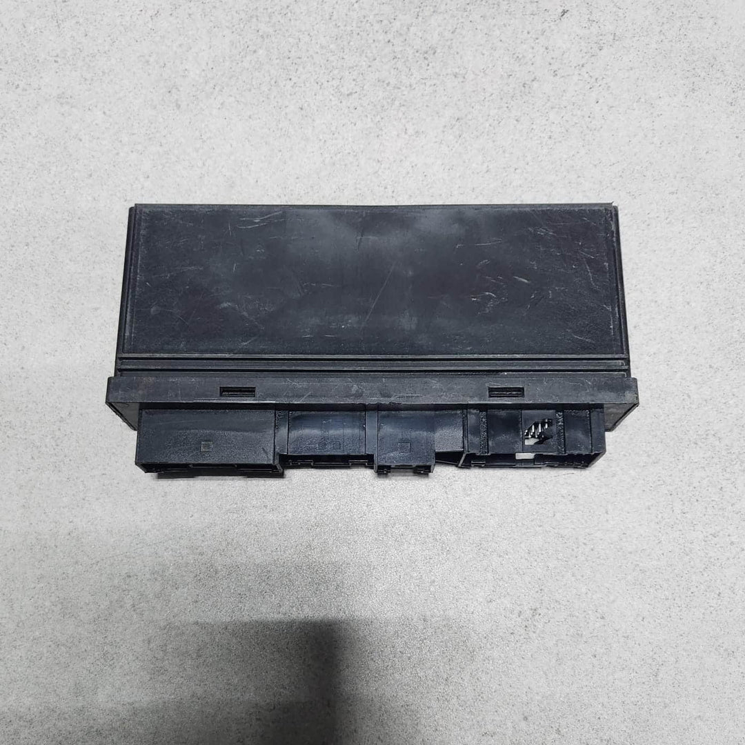 2008-2010 BMW 528i Body Control Module 9168833 5-Series and M6 E60 E63 E64