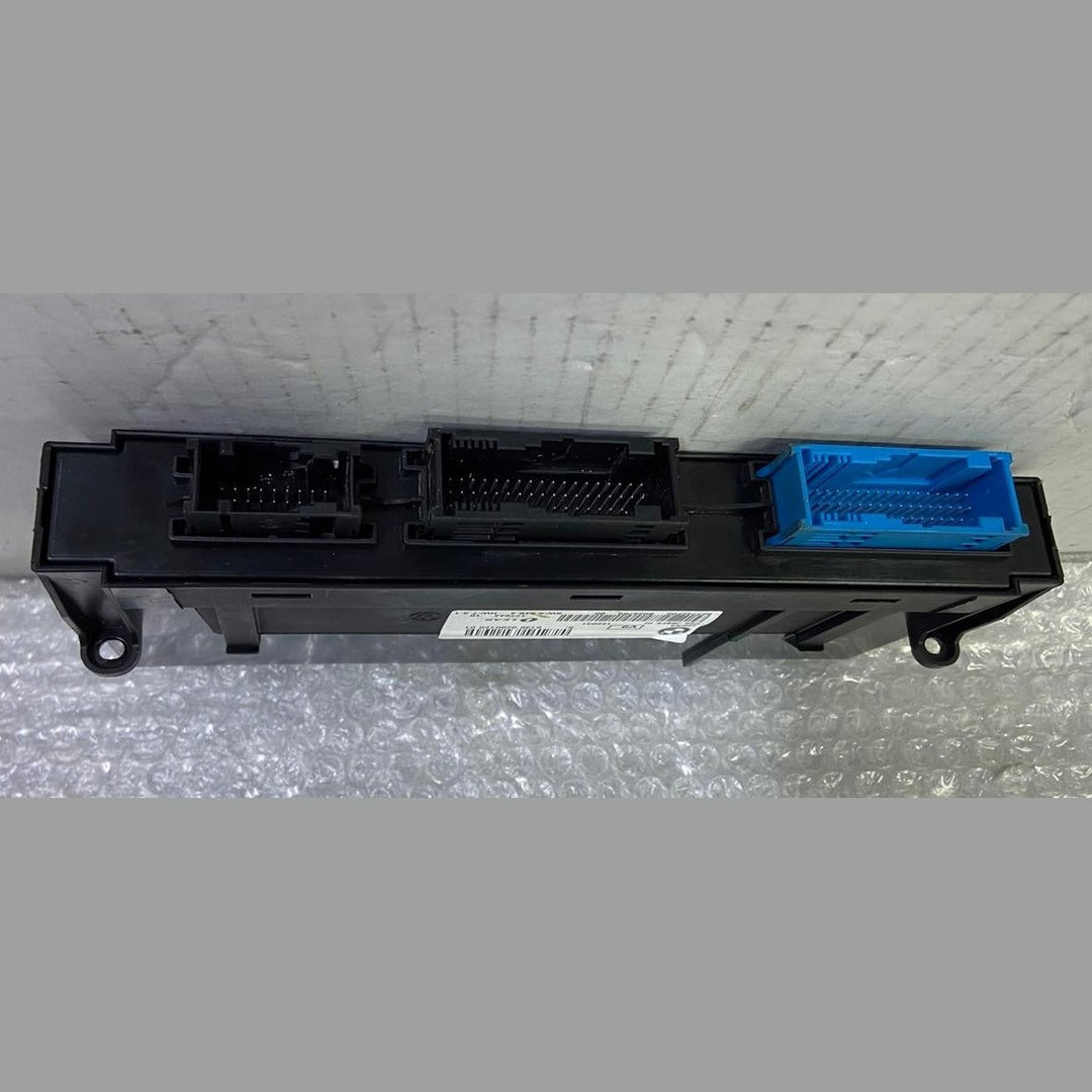 OEM BMW X3 F25 X4 F26 BCM Body Control Module Junction Box 3 9286129
