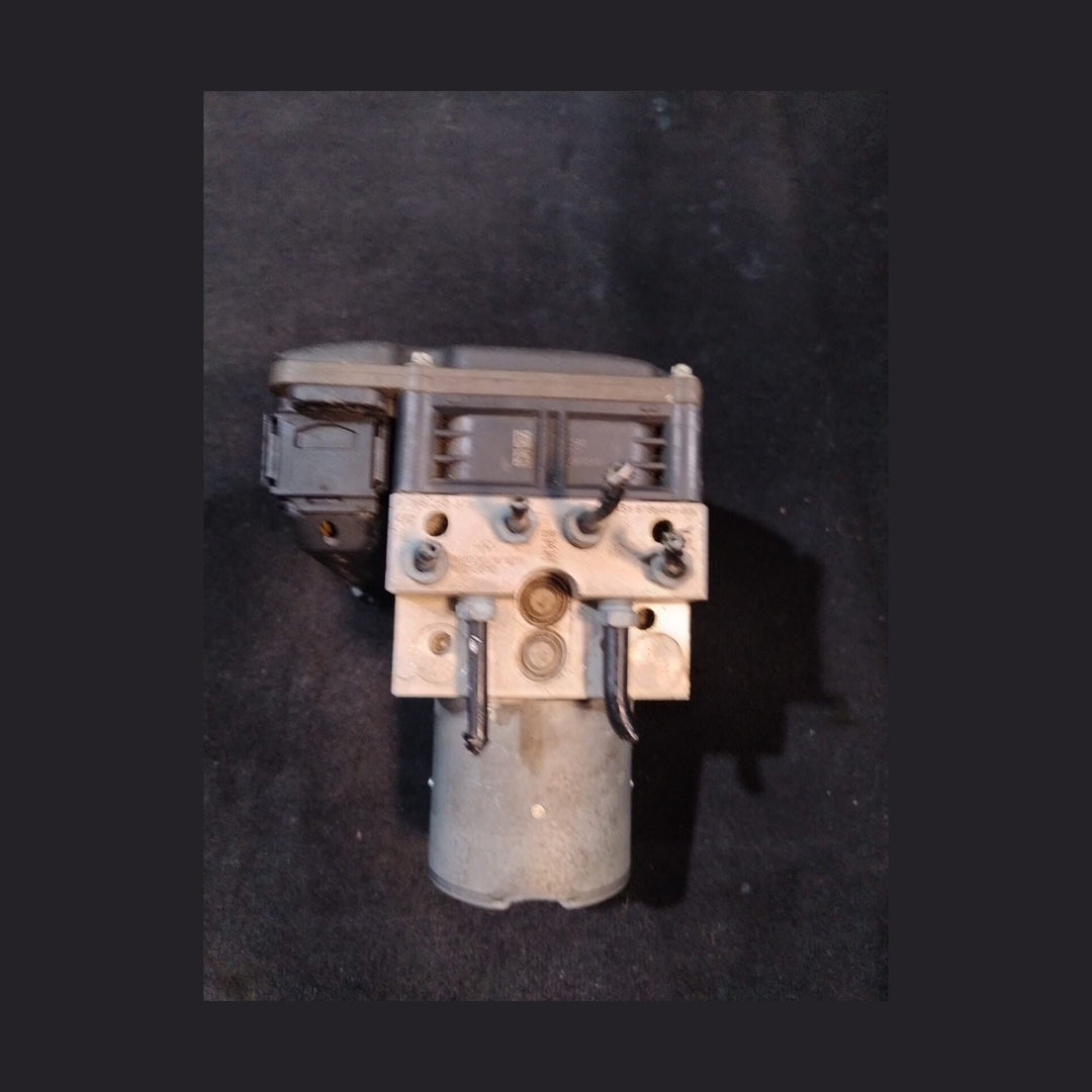 ABS Anti Lock System Brake of  BMW 5 series f10 2014 6788519 F10  DSC ACC