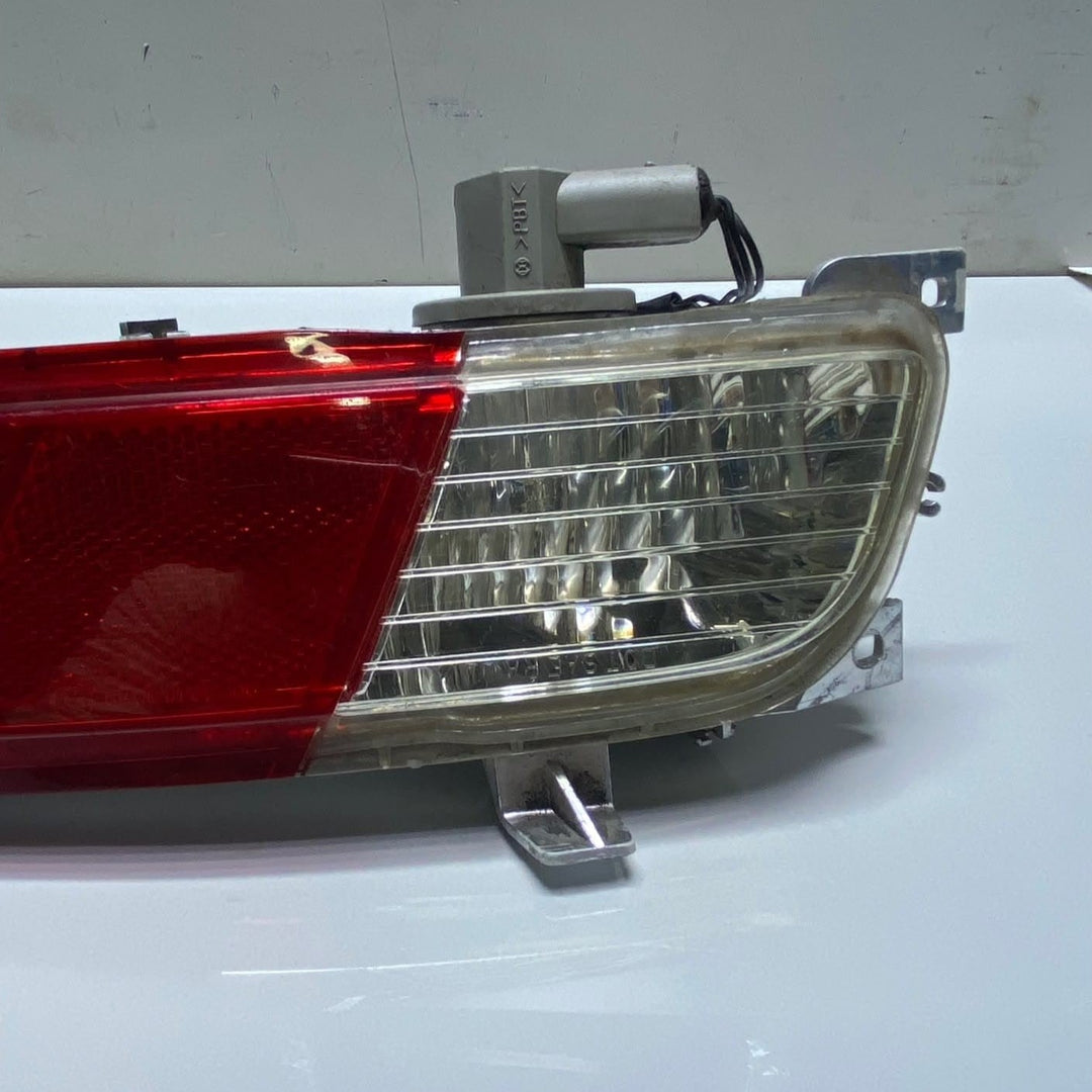 2006-2007 BMW 650i Rear Bumper Taillight 6911900 E63 E64