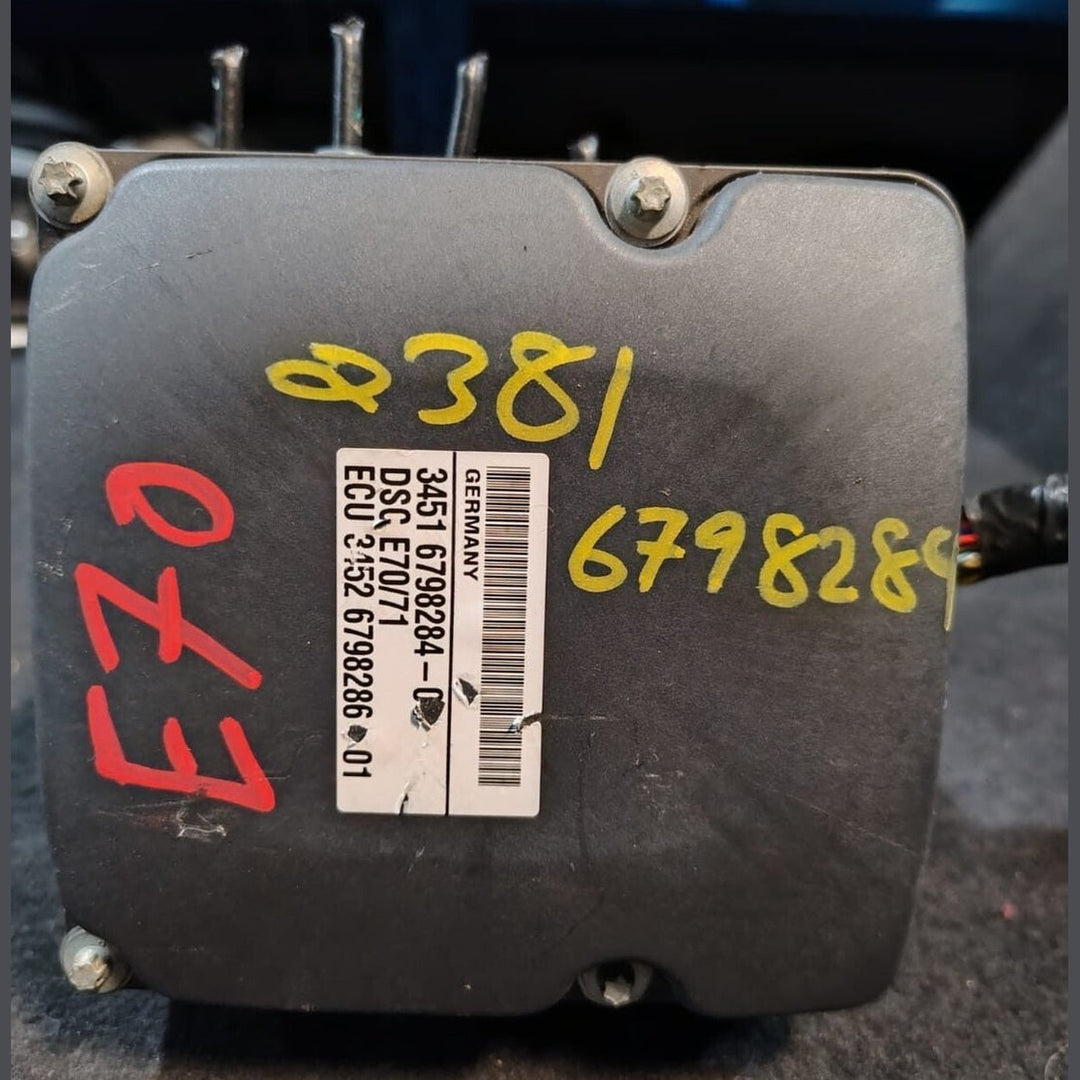 BMW  ABS(Anti-lock Braking System ) CONTROL UNIT MODULE  UNIT  6798289 E70 X5