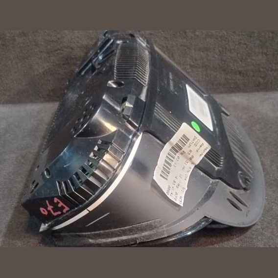 BMW X5 E70 INSTRUMENT CLUSTER SPEEDOMETER KM/H P/N 9236810