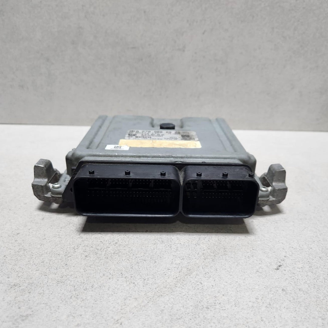 2014-2015 Mercedes-Benz CLA250 Engine Control Unit A2709000900 CLA250 C117