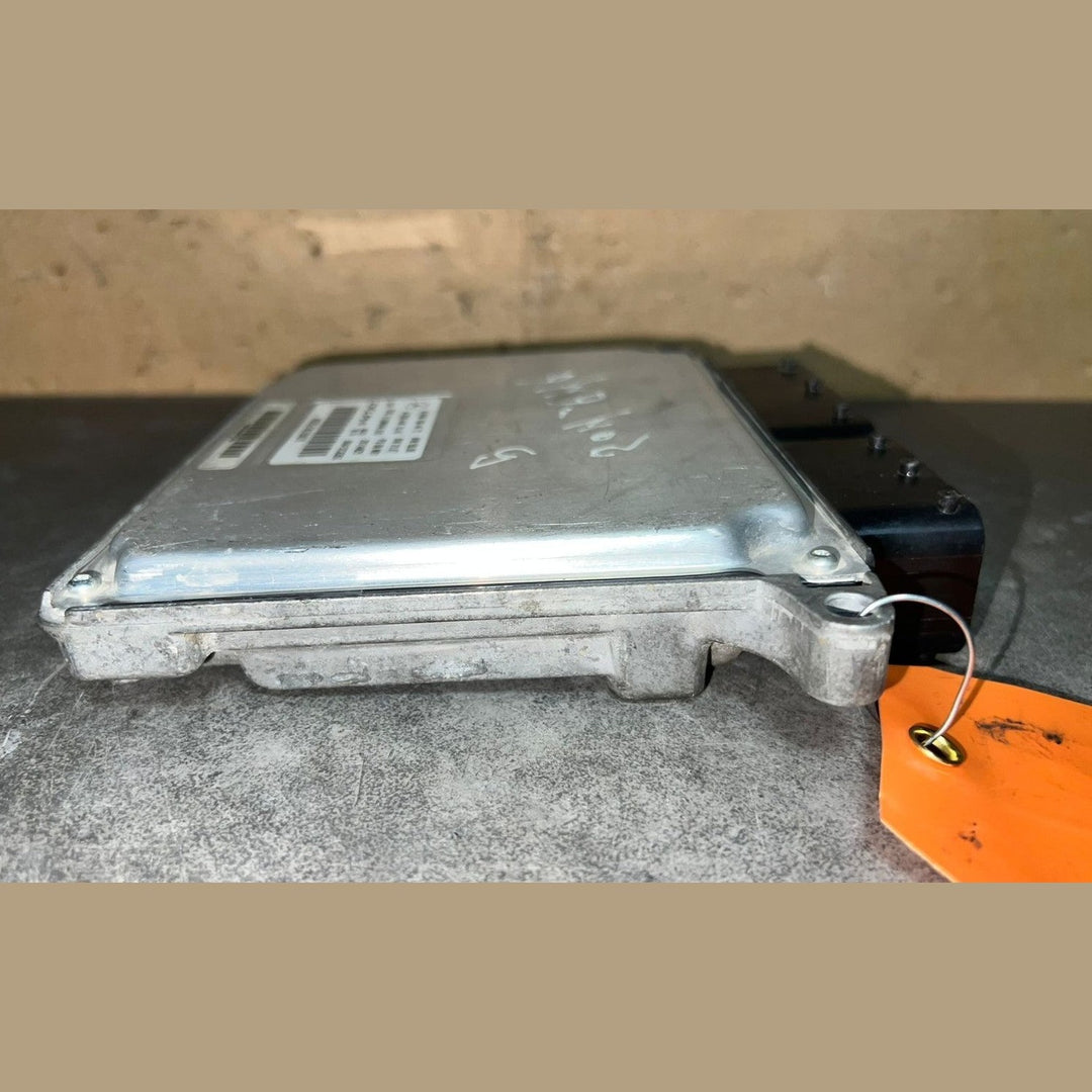 08-12 Mercedes W204 C-Class Engine Control Module Unit ECM ECU A646 1504472 OEM