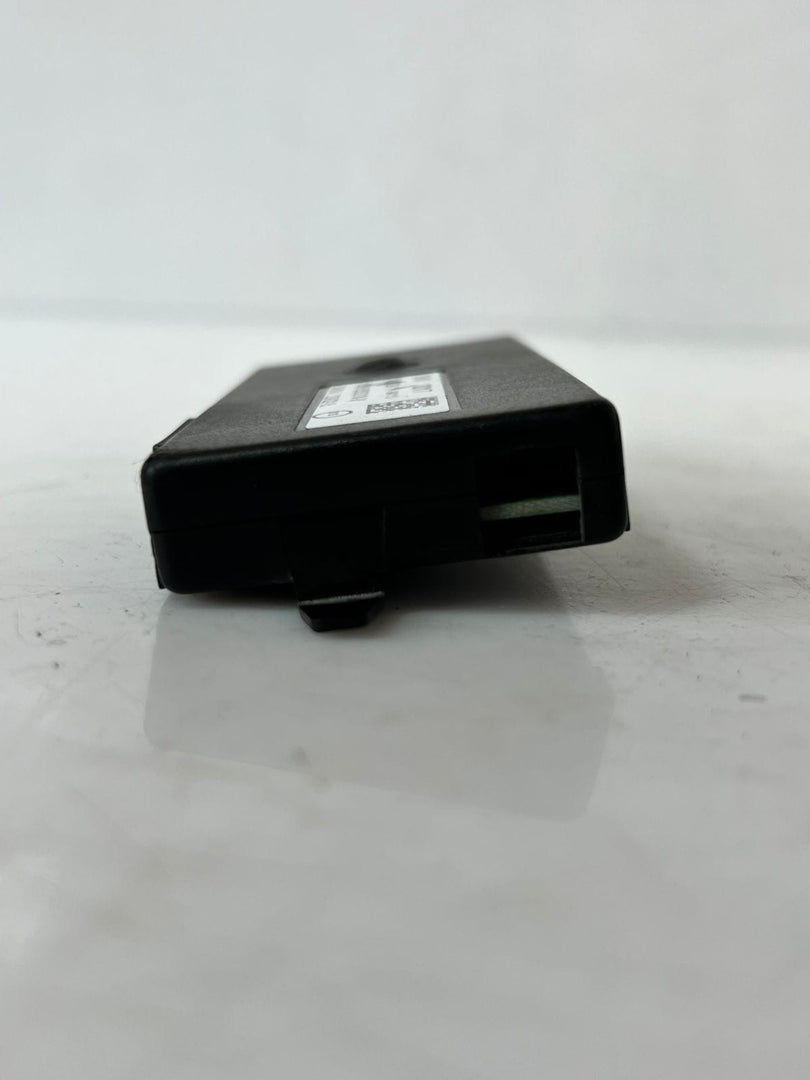 BMW F16 Antenna Amplifier Diversity AM/ FM 9353218 OEM