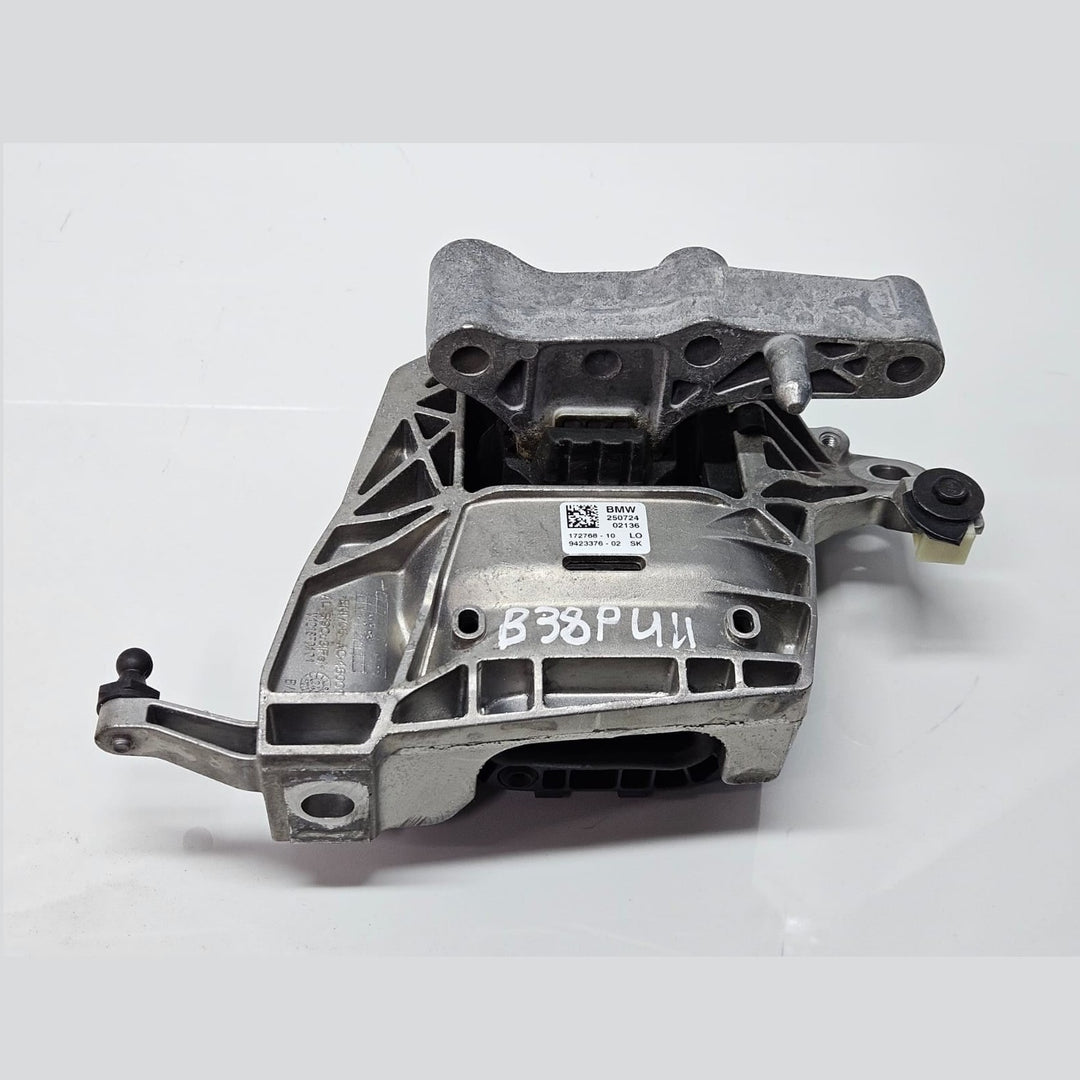 9423376-2024 BMW X1 U11 B38N Engine Mount Right Side OEM