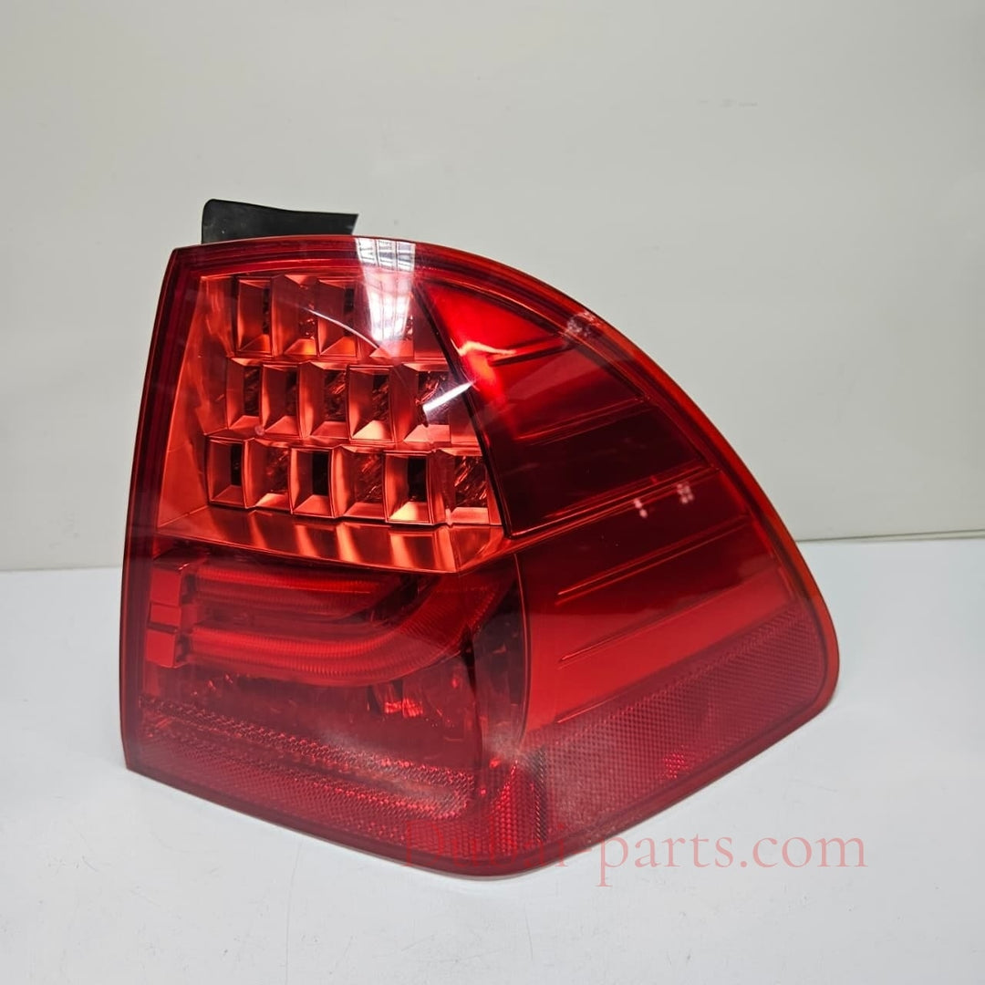 OEM BMW 3 Series E90 E91 Rear Taillight Right Led 7289432