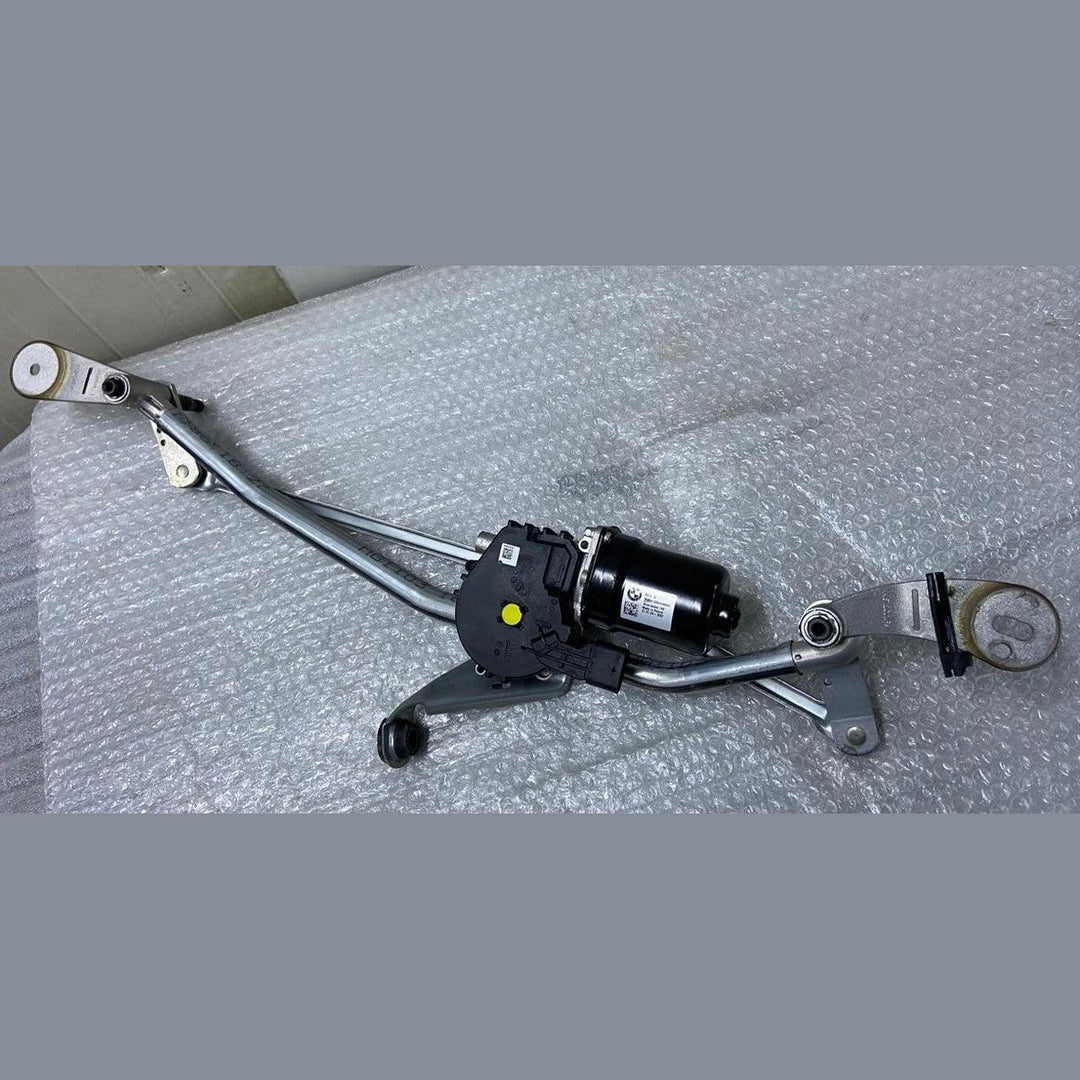 OEM BMW 3 SERIES G20 G26 RHD  FRONT WIPER MOTOR & LINKAGE – 7427910