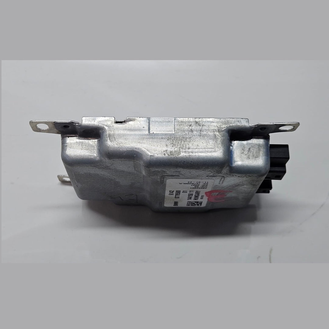 8779580-BMW G11 G12 G30 Battery Charging Module OEM